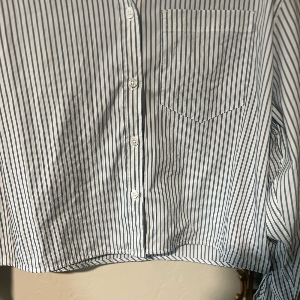 Athleta Midday Cropped Poplin Shirt Repose Navy Stripe Size M - Picture 5 of 14